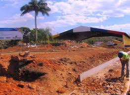 Praça da COHAB está há 1 ano com a obra parada